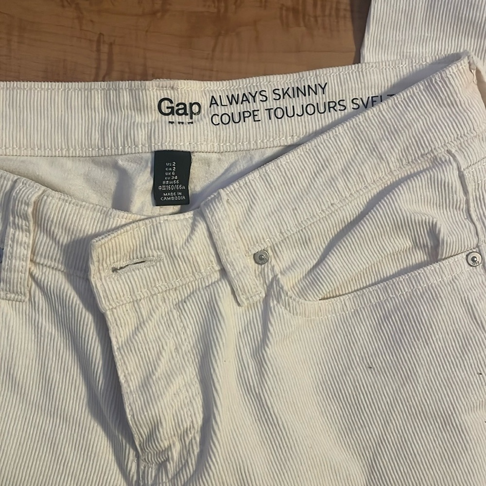 Skinny leg corduroy jeggings